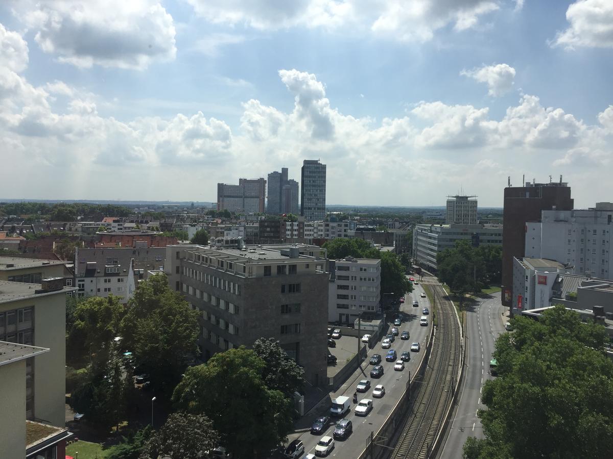 Madame Tower Daire Köln Dış mekan fotoğraf